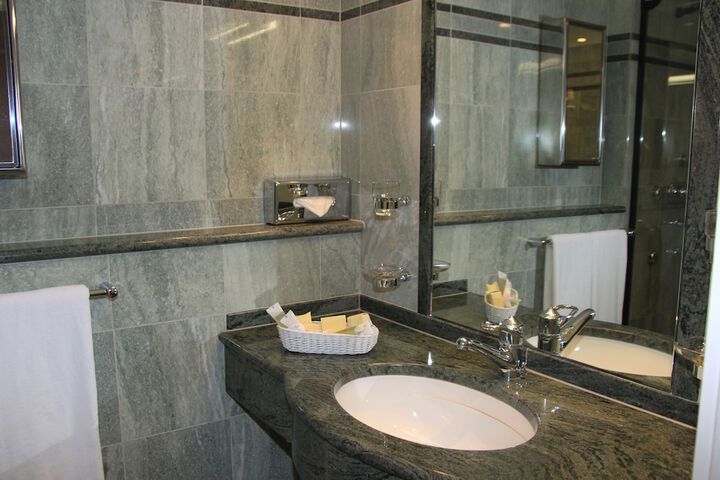 Clean Restrooms