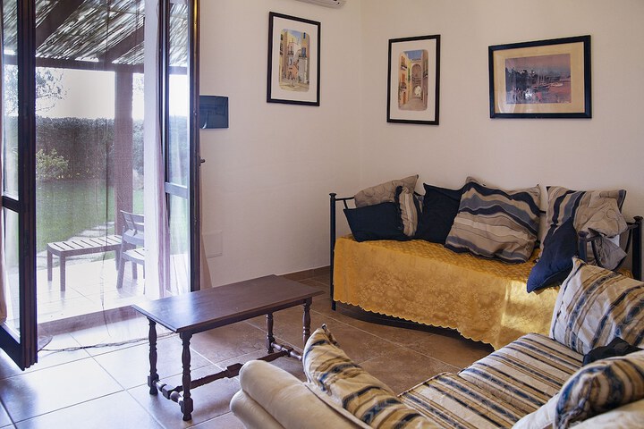 Room 12 of 52