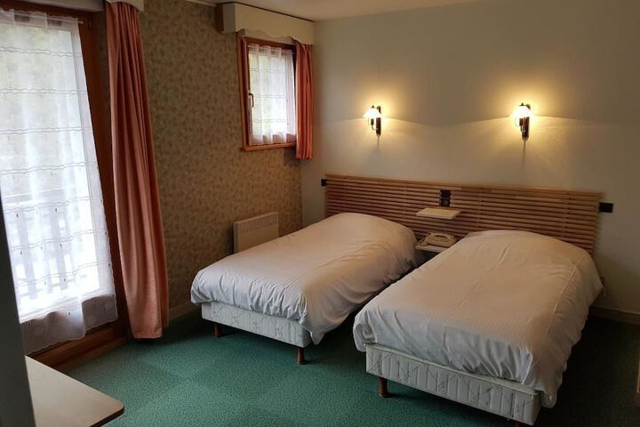 Room 6 of 91