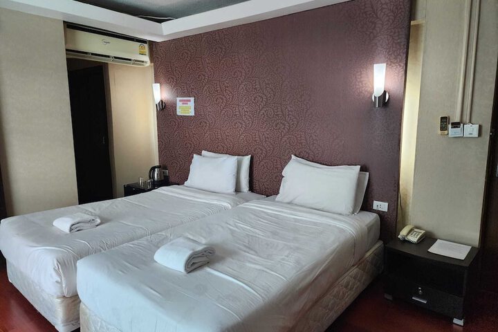 Room 27 of 56