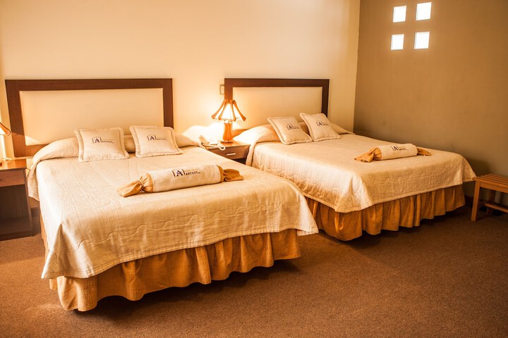 Room 5 of 33