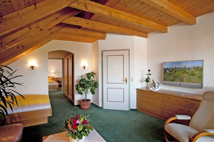 Room 5 of 43