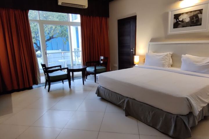Room 21 of 61
