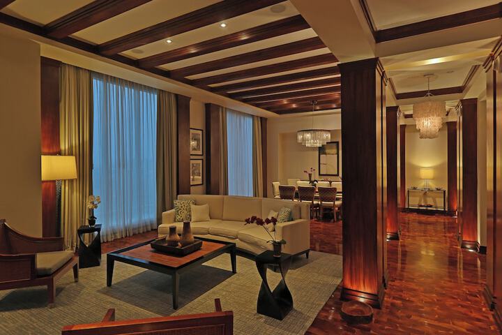 Room 42 of 164