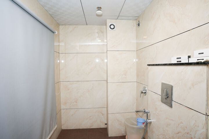 Room 26 of 39