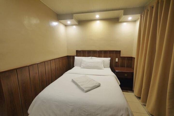 Room 16 of 63