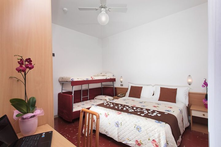 Room 5 of 57