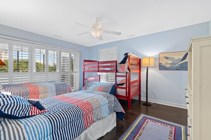 Room 332 of 759