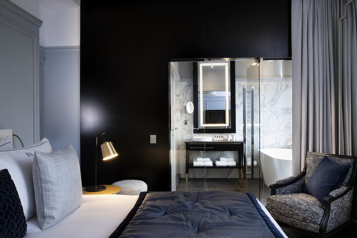 Room 37 of 93