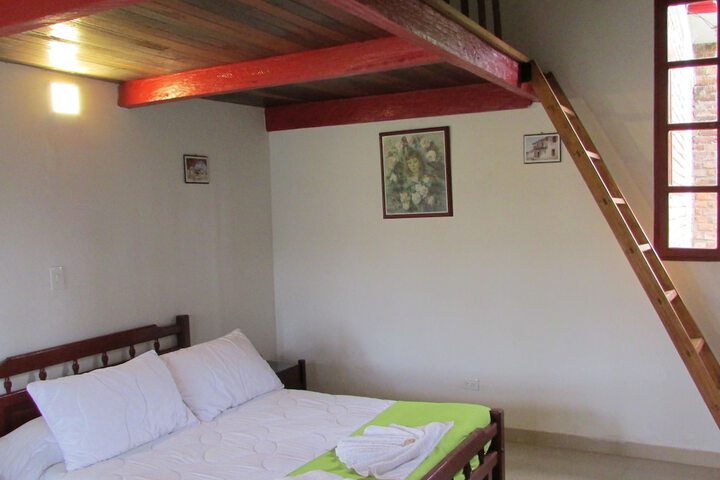 Room 16 of 102