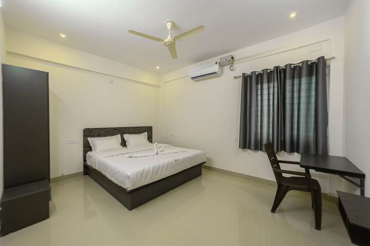 Room 7 of 17