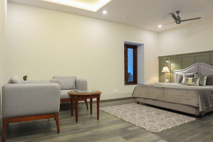Room 13 of 68
