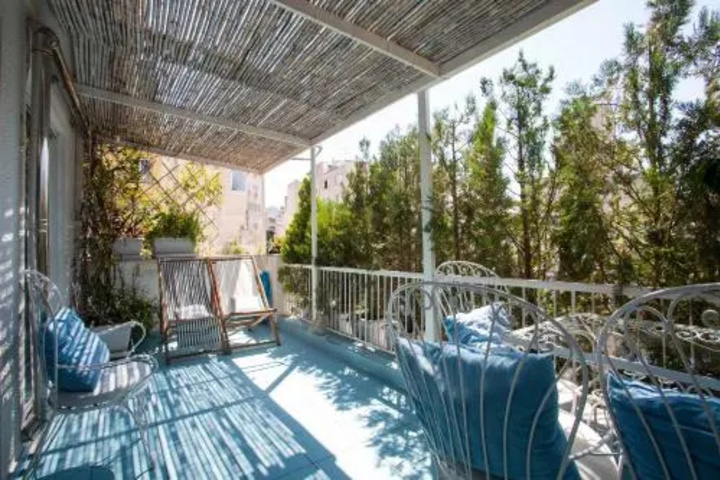 General 13 of 16