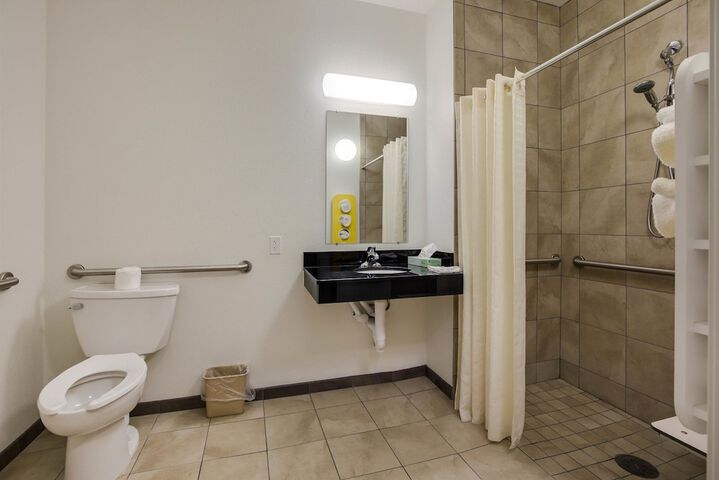Bathroom amenities