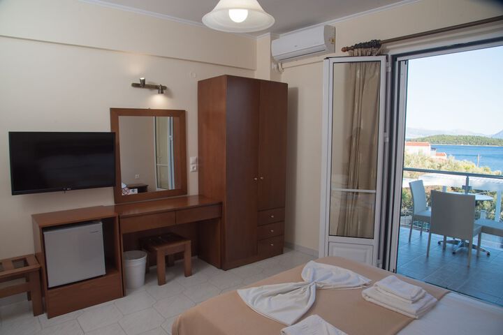Room 14 of 92