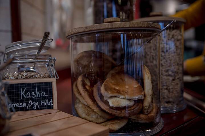 Breakfast/Coffee Service 30 of 73