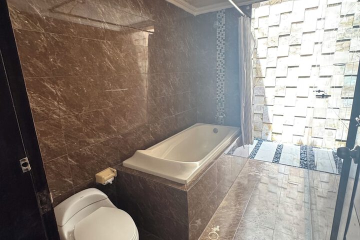 Clean Restrooms