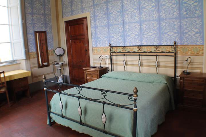 Room 7 of 45