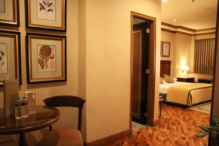 Room 17 of 53