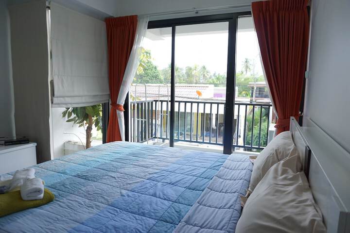 Room 6 of 32