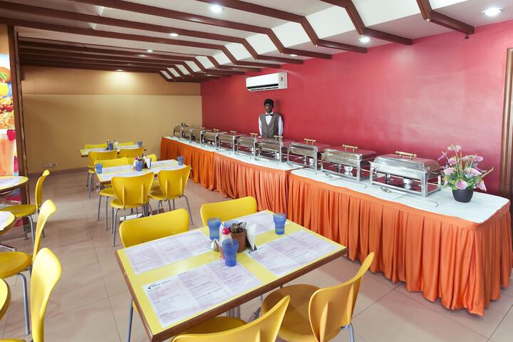 Dining 80 of 96