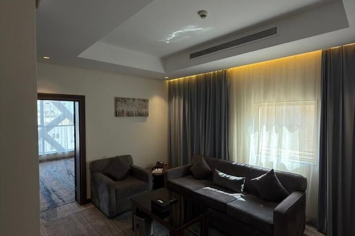 Room 34 of 59