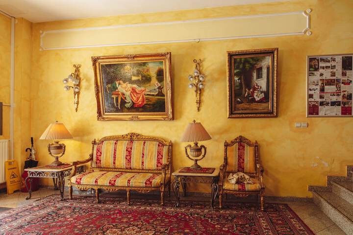 Lobby sitting area
