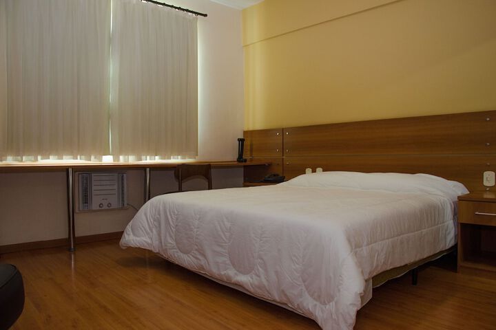 Room 6 of 36