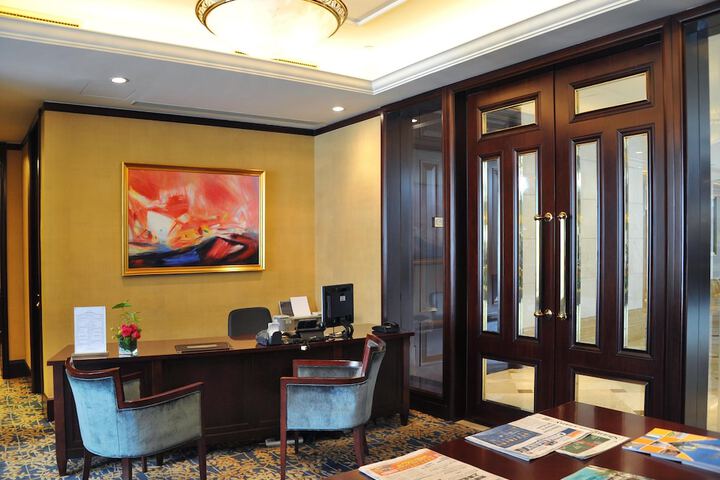Hotel Interior 75 of 99