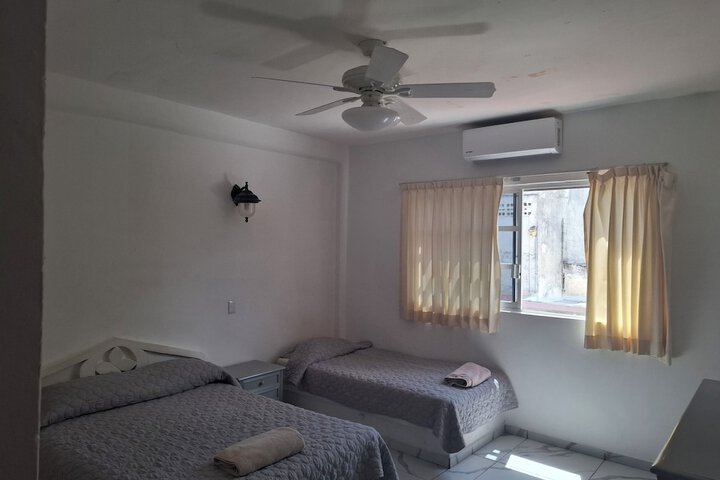 Room 3 of 8