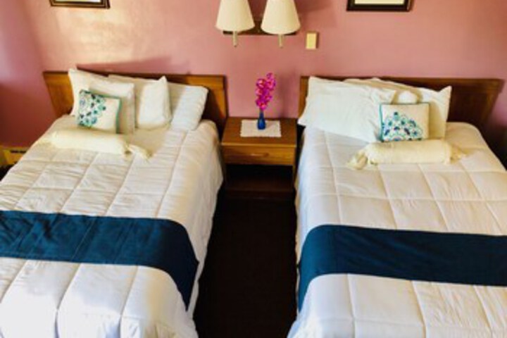 Room 10 of 26
