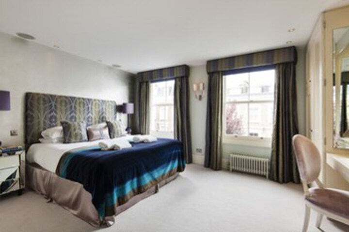 Room 43 of 49