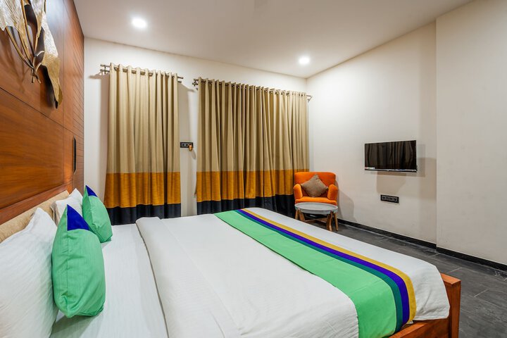 Room 48 of 106