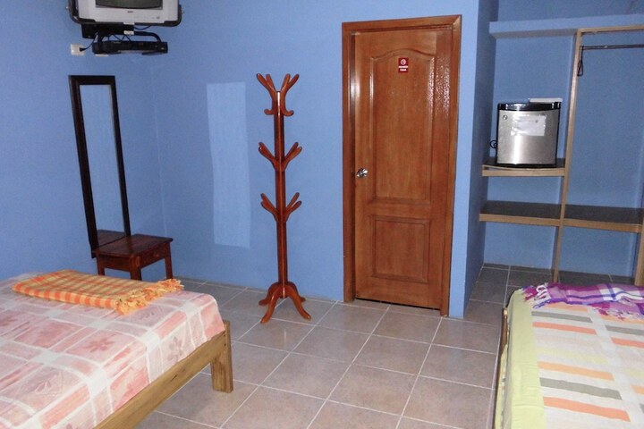 Room 6 of 130
