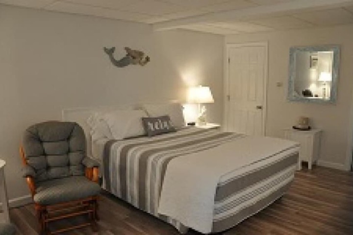 Room 2 of 167