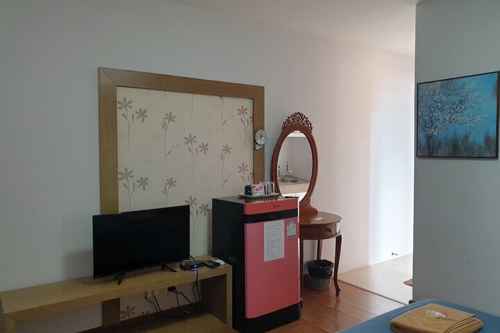 Room 127 of 263