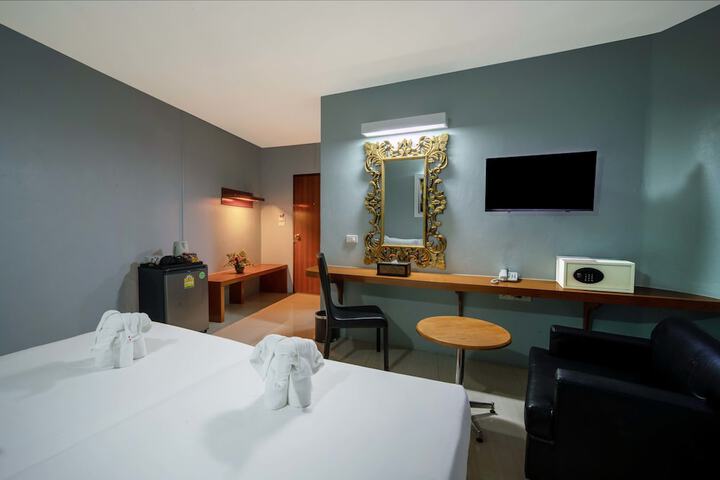 Room 10 of 50