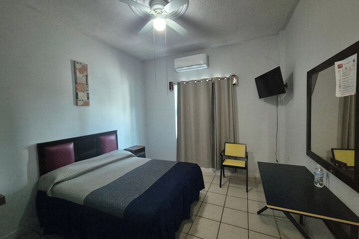 Room 2 of 16