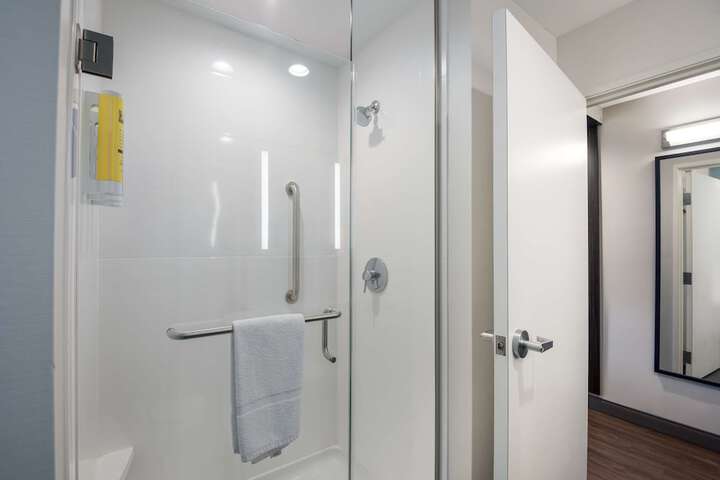 Bathroom shower