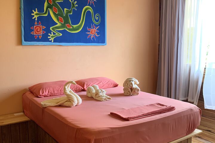 Room 33 of 51