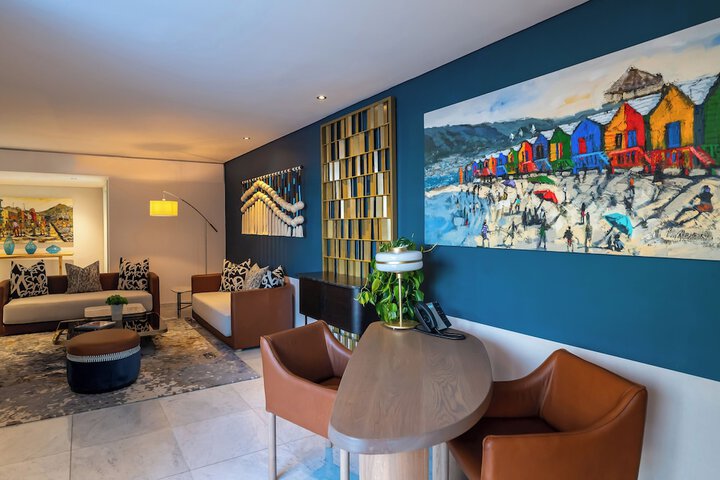 Room 32 of 108