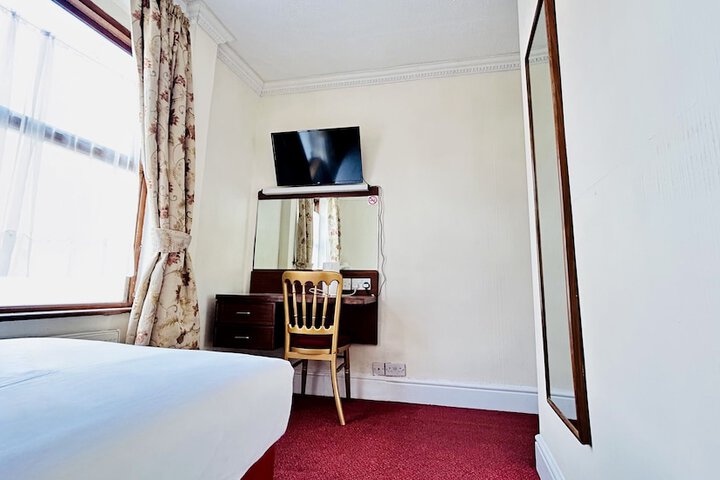 Room 15 of 45