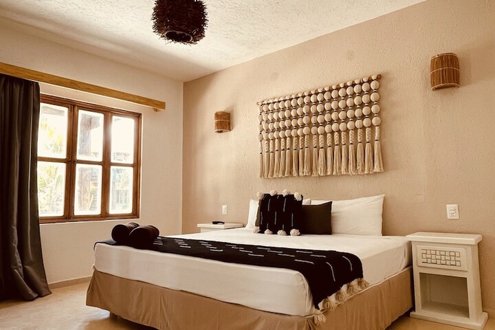 Room 35 of 81
