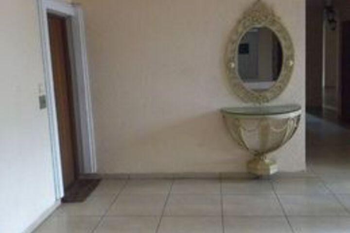 Ballroom/Hall 11 of 20