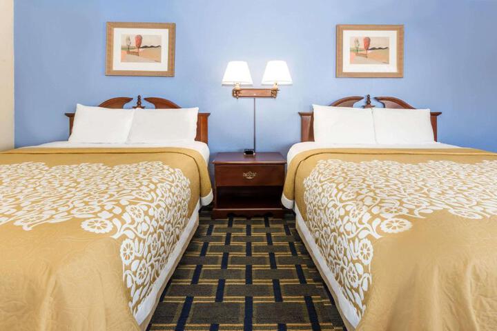 2 Double Beds (1 of 4)