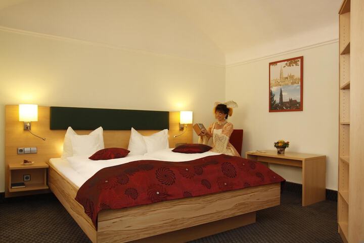 Room 18 of 61