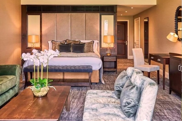 Room 12 of 72