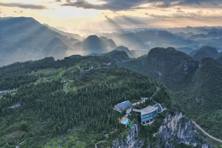 Z-Cliff Hotel