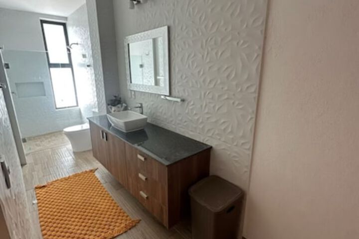 Room 39 of 60