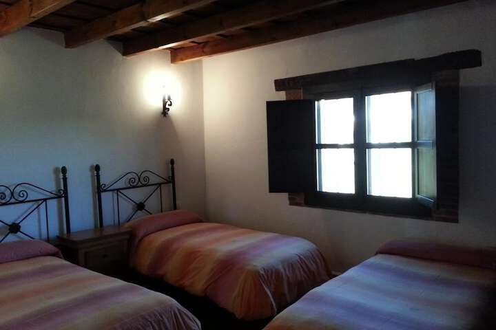 Room 5 of 13